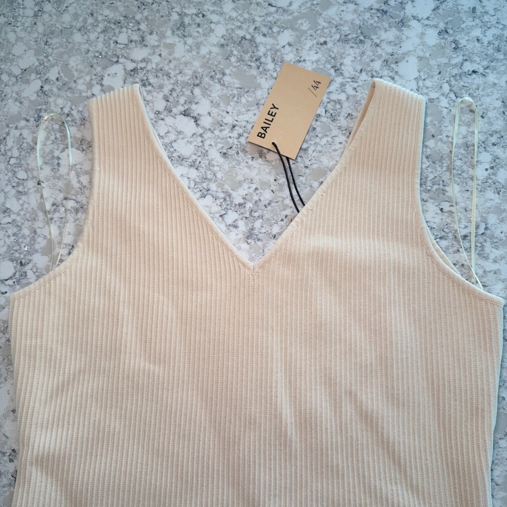 Bailey 44 Womens Ribbed V-Neck Tank Top Cream Size Large NWT minimalist stretch - Picture 7 of 8